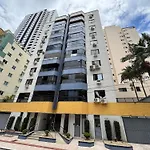 Apt 51 - Centro Bc/3 Quartos C/Garagem