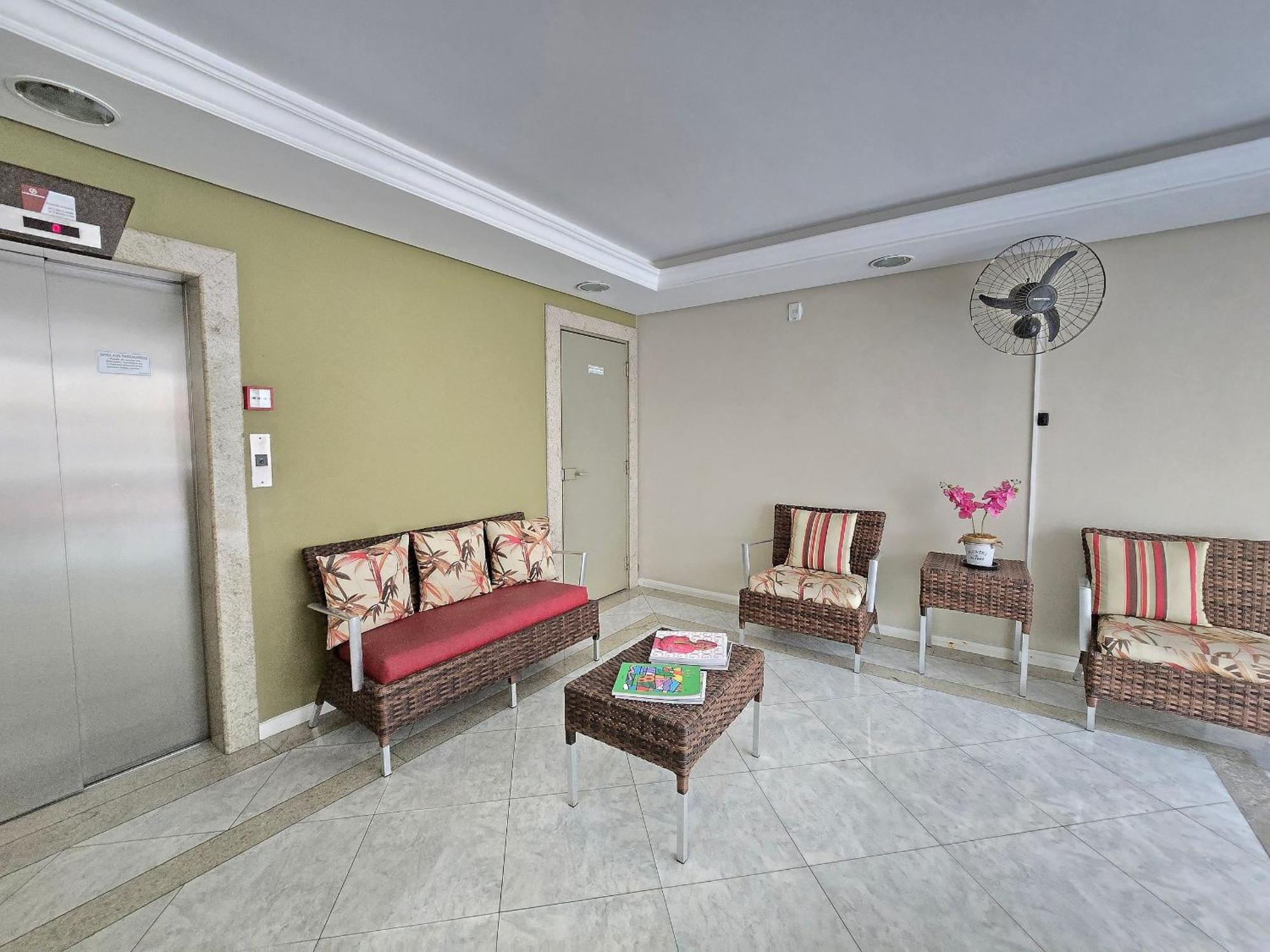 Apartamento 51 - Centro Bc/3 Quartos C/garagem *