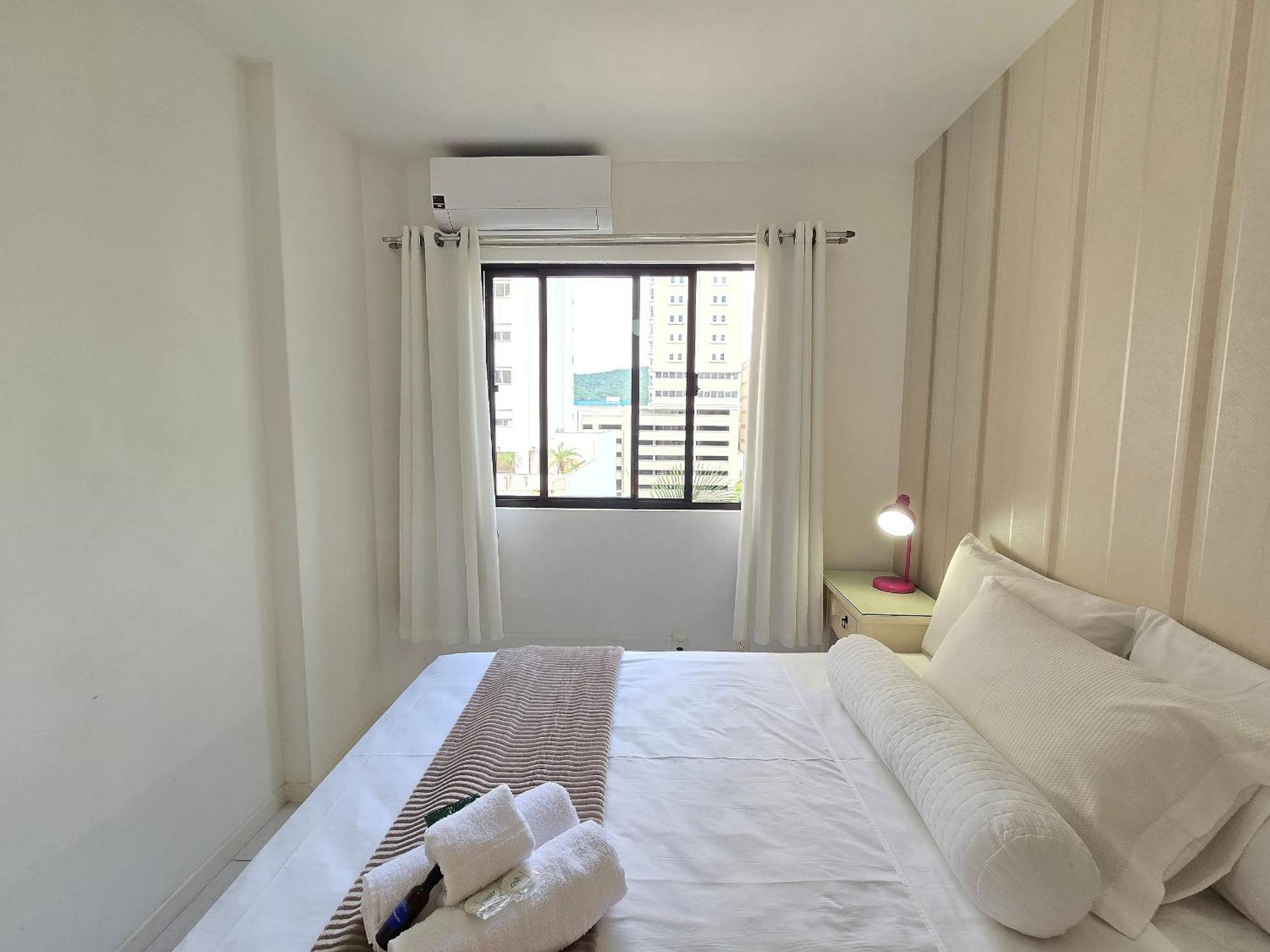 Apartamento 51 - Centro Bc/3 Quartos C/garagem *